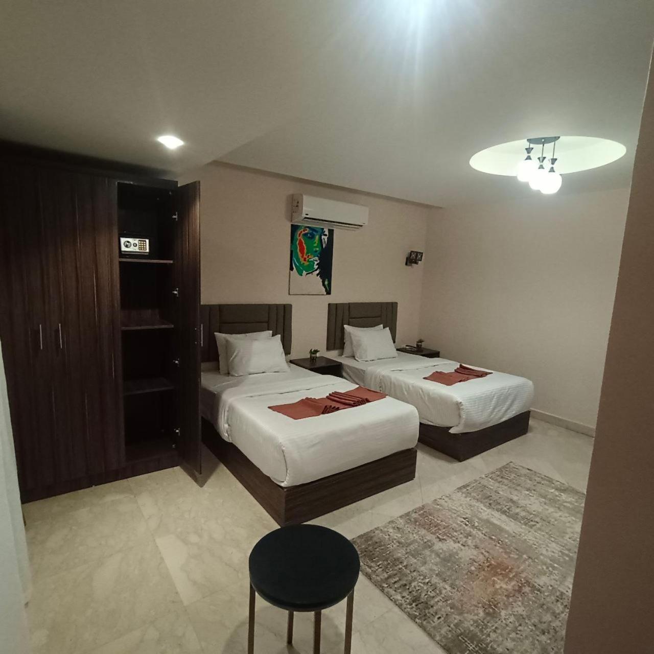 Aziz Egypt Pyramids View Hotel Kafrat al Jabal Ngoại thất bức ảnh